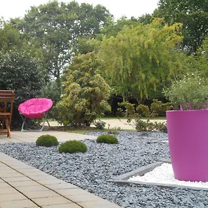 https://le-jardin-des-monts.inbrittany.com